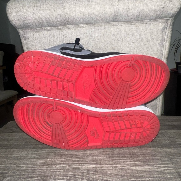 Men’s Size 12 Air Jordan 1 Mid 'Bred Shadow' WORN ONCE - Picture 9 of 9